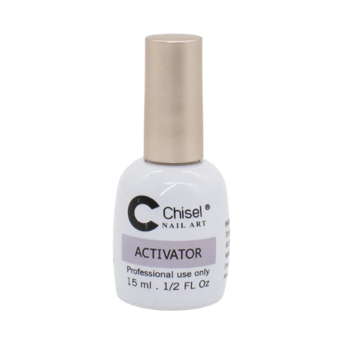 A bottle of Chisel Dip Essentials 0.5oz, labeled for professional use only, 15 ml (1/2 FL Oz), part of the Chisel Dip Essentials 0.5oz collection.