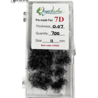 A package of ROYAL LASHES 7D Pre-Made Fan Individual Lash 0.07 (700pcs) in a plastic container.